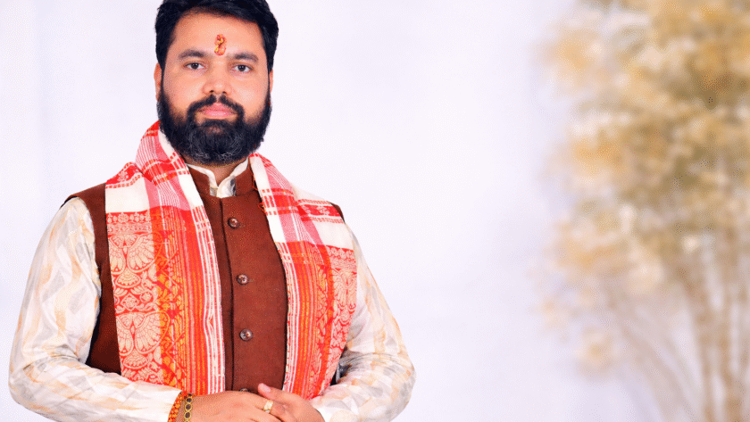 आचार्य अव्यानंद जी महाराज – संतान सेवाश्रम, गोरखपुर